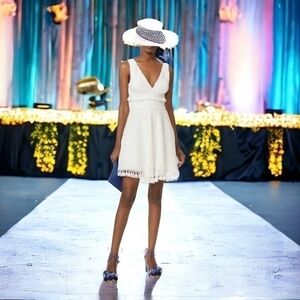 Ali & Jay Kiss Me Candlelight Crochet Tassel Mini Dress M White Lace NWT $148